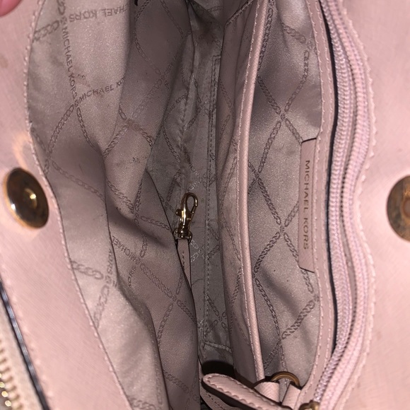 Michael Kors Purse - Picture 4 of 9